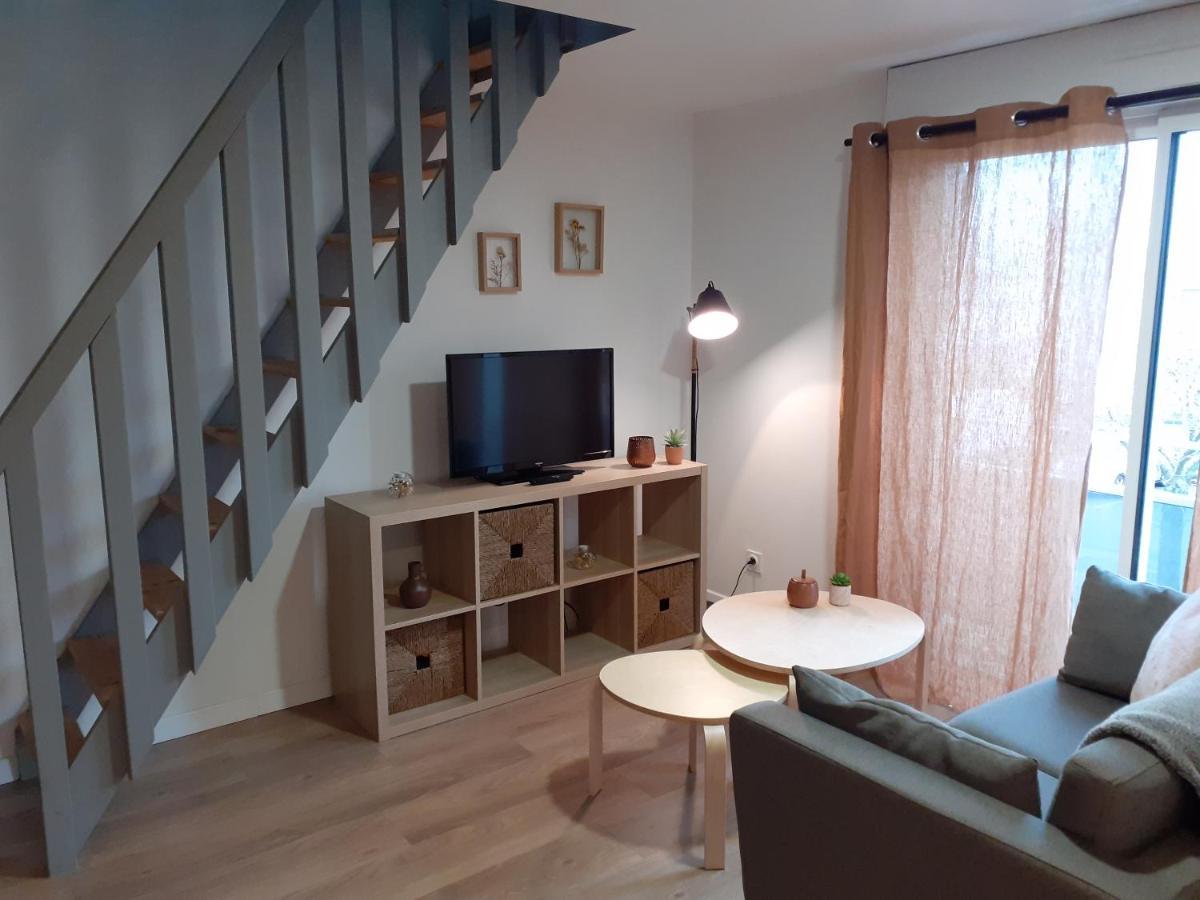 Ellie Apartment ลาเนสแตร์ ภายนอก รูปภาพ